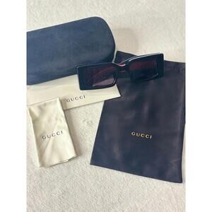 Brand New Gucci Sunglasses - Full Inclusion GG1860S004 Size 52-20-135 M